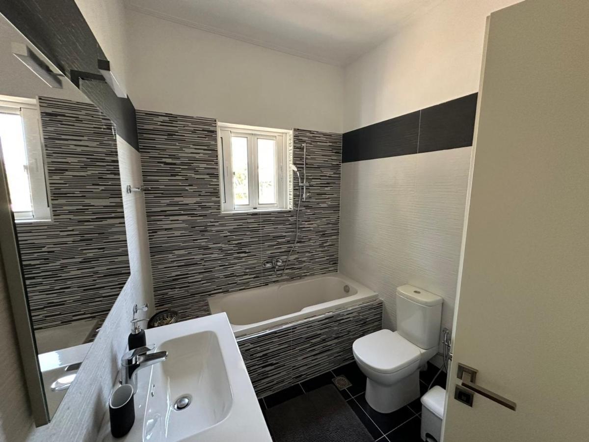 Comfy Hill Apartments Sarande Exterior photo